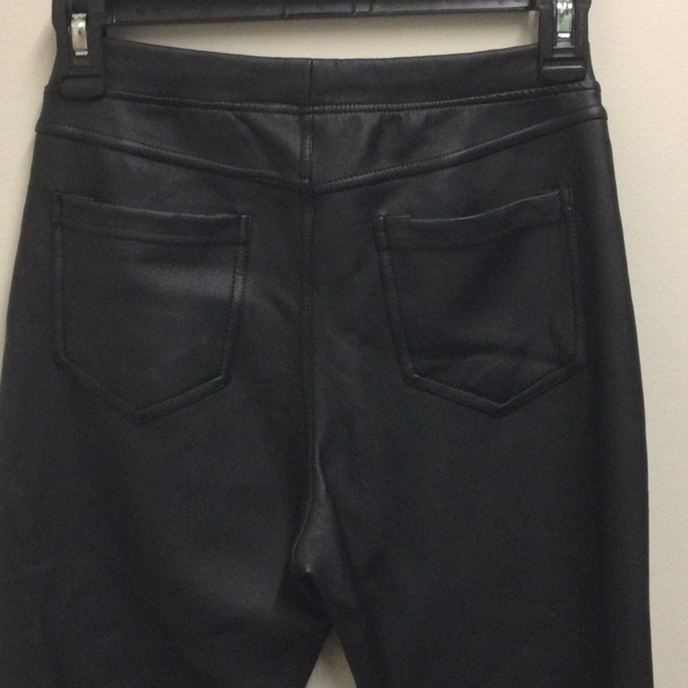 Faux leather leggings - Picture 4 of 4